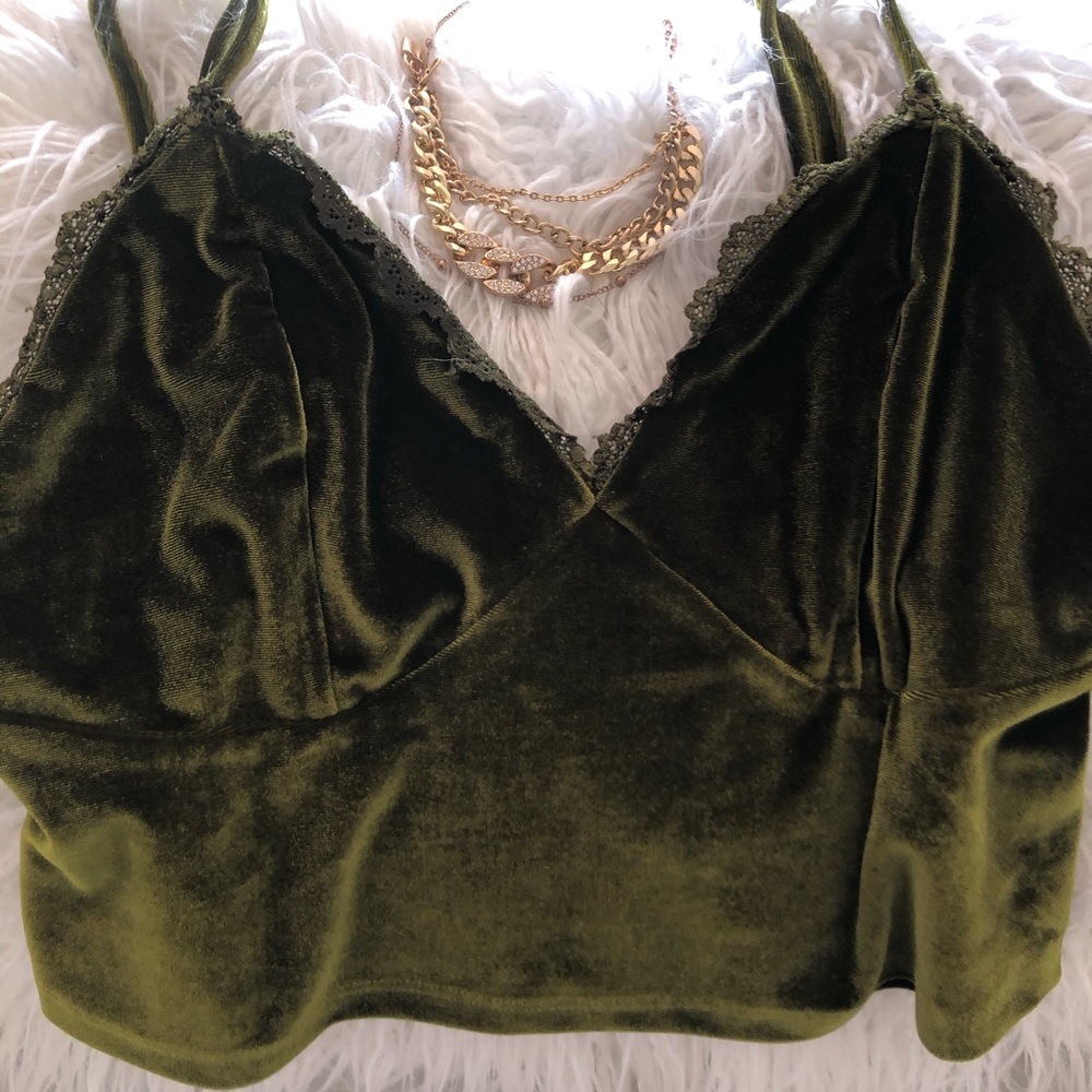 ❌Green Crop tank Top